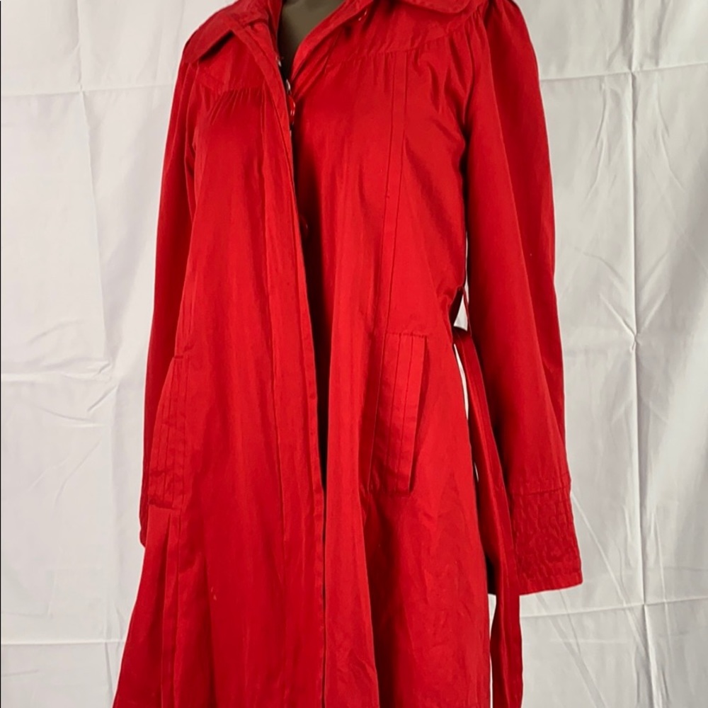 Red coat - Picture 6 of 6